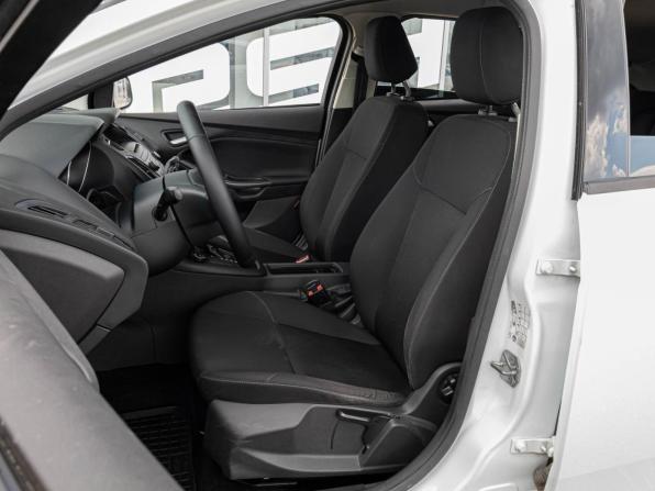 Ford Focus III Рестайлинг с пробегом 2015 года, цена 950 000 рублей, 159786 км, хэтчбек, Автокод Объявления