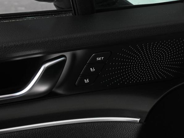 Kia K5 III с пробегом 2020 года, цена 2 599 000 рублей, 129560 км, седан, Автокод Объявления