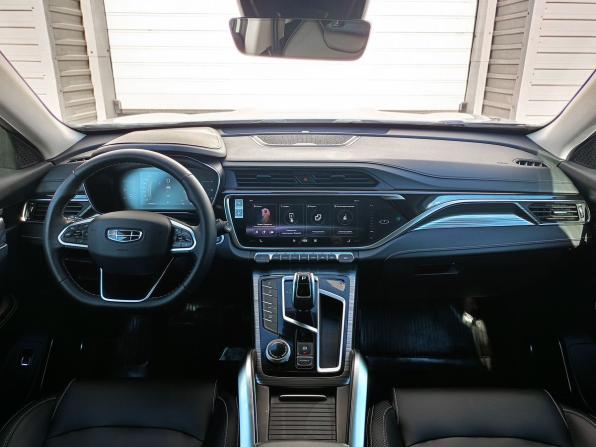 Geely Atlas Pro с пробегом 2022 года, цена 2 135 000 рублей, 38030 км, внедорожник, Автокод Объявления