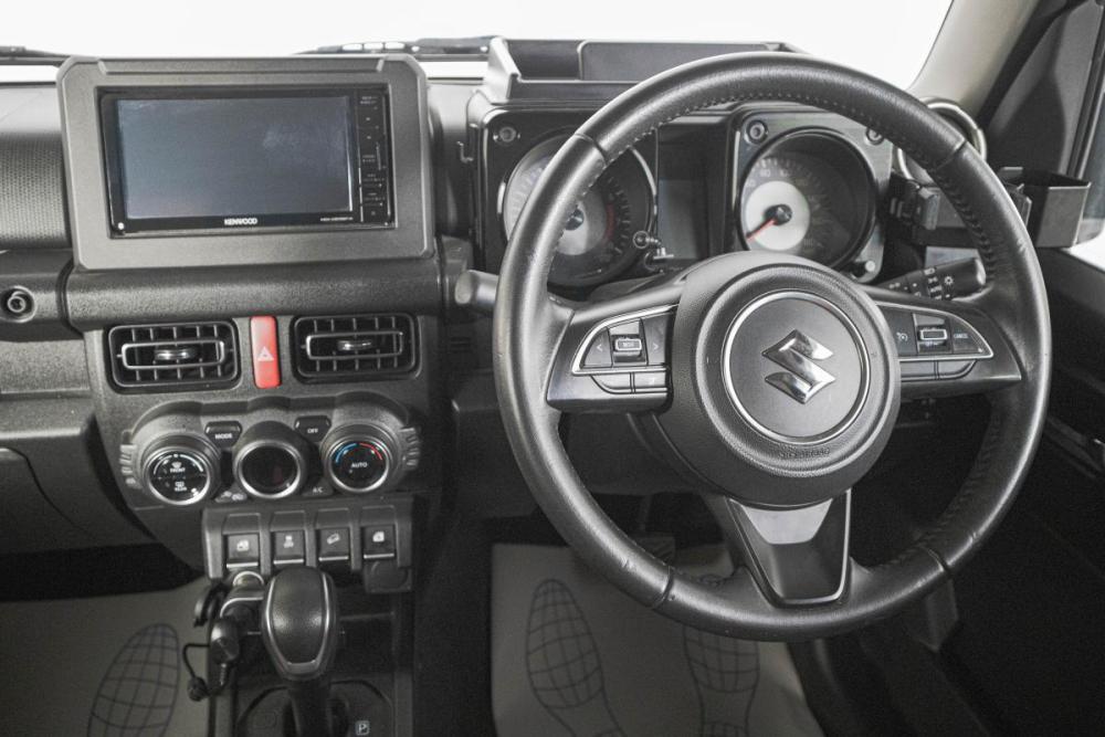 Suzuki Jimny IV Кемерово  - изображение 14