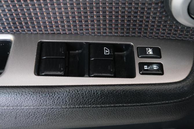 Nissan Tiida I с пробегом 2010 года, цена 879 000 рублей, 181000 км, хэтчбек, Автокод Объявления