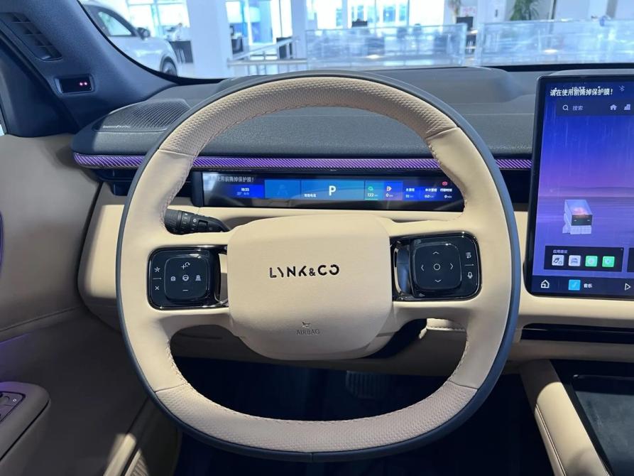 Lynk &amp; Co 900 Санкт-Петербург  - изображение 16
