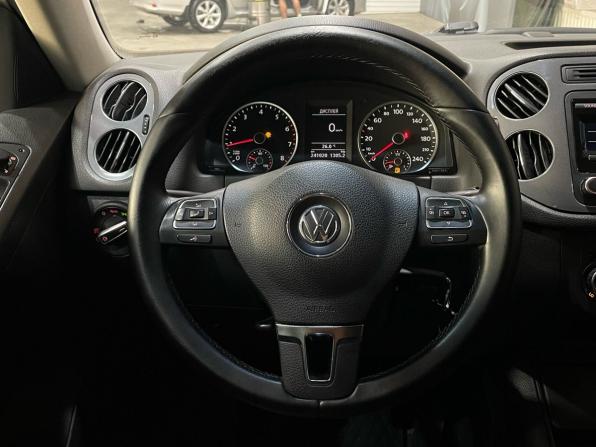 Volkswagen Tiguan I Рестайлинг с пробегом 2011 года, цена 815 000 рублей, 241013 км, внедорожник, Автокод Объявления