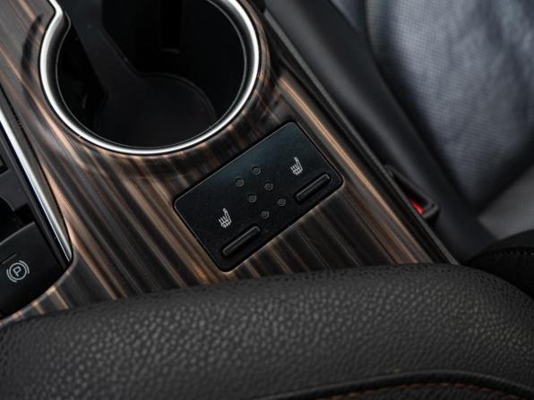 Toyota Camry VIII (XV70) с пробегом 2019 года, цена 2 380 000 рублей, 109027 км, седан, Автокод Объявления