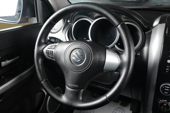 Suzuki Grand Vitara II Рестайлинг с пробегом 2010 года, цена 949 000 рублей, 226400 км, внедорожник, Автокод Объявления