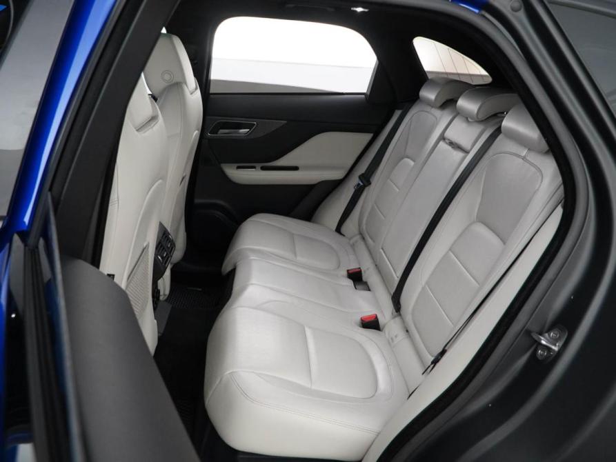 Jaguar F-Pace I Москва  - изображение 9