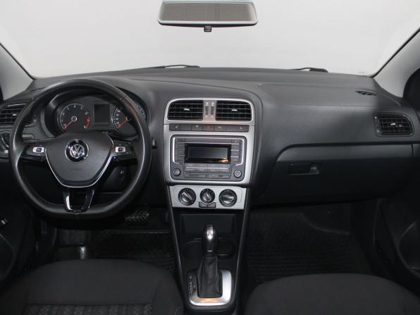 Volkswagen Polo V Рестайлинг с пробегом 2020 года, цена 1 419 900 рублей, 68609 км, седан, Автокод Объявления