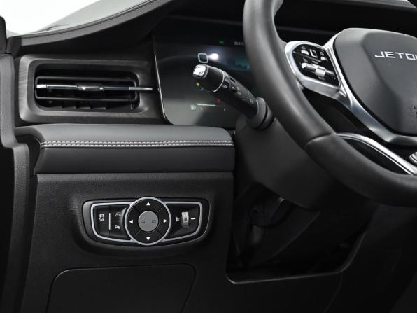 JETOUR X90+ с пробегом 2023 года, цена 1 999 000 рублей, 56134 км, внедорожник, Автокод Объявления