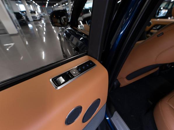 Land Rover Range Rover IV Рестайлинг с пробегом 2021 года, цена 8 450 000 рублей, 58266 км, внедорожник, Автокод Объявления