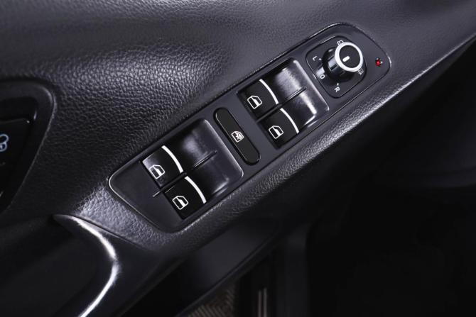Volkswagen Tiguan I с пробегом 2011 года, цена 1 239 000 рублей, 262000 км, внедорожник, Автокод Объявления