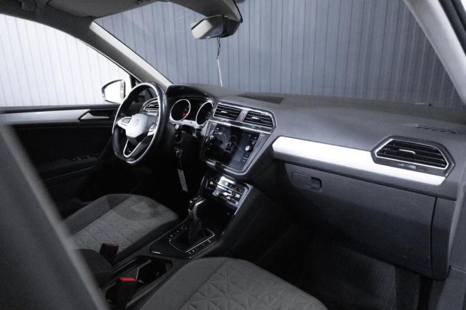 Volkswagen Tiguan II Рестайлинг с пробегом 2021 года, цена 2 399 000 рублей, 114500 км, внедорожник, Автокод Объявления