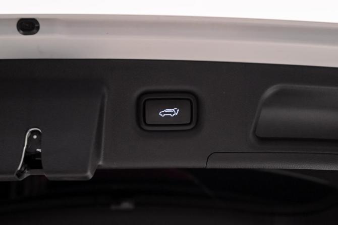 Hyundai Santa Fe IV Рестайлинг с пробегом 2021 года, цена 3 950 000 рублей, 65770 км, внедорожник, Автокод Объявления