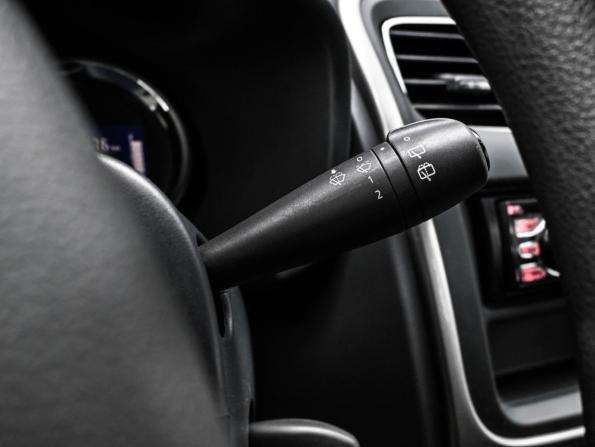 Renault Sandero II с пробегом 2015 года, цена 889 000 рублей, 24455 км, хэтчбек, Автокод Объявления