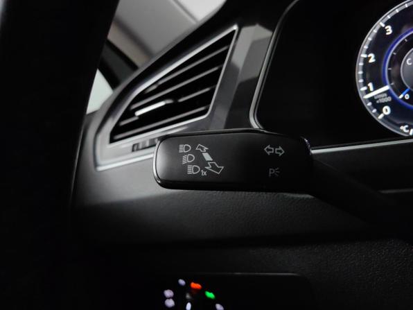 Volkswagen Tiguan II с пробегом 2019 года, цена 1 815 000 рублей, 204000 км, внедорожник, Автокод Объявления
