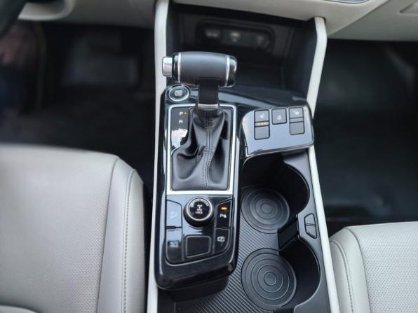 Kia Sportage V с пробегом 2022 года, цена 2 850 000 рублей, 75764 км, внедорожник, Автокод Объявления