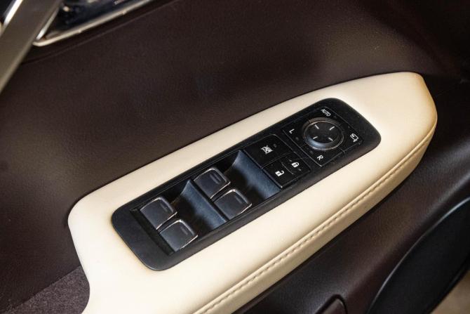 Lexus RX IV с пробегом 2018 года, цена 3 745 000 рублей, 55701 км, внедорожник, Автокод Объявления