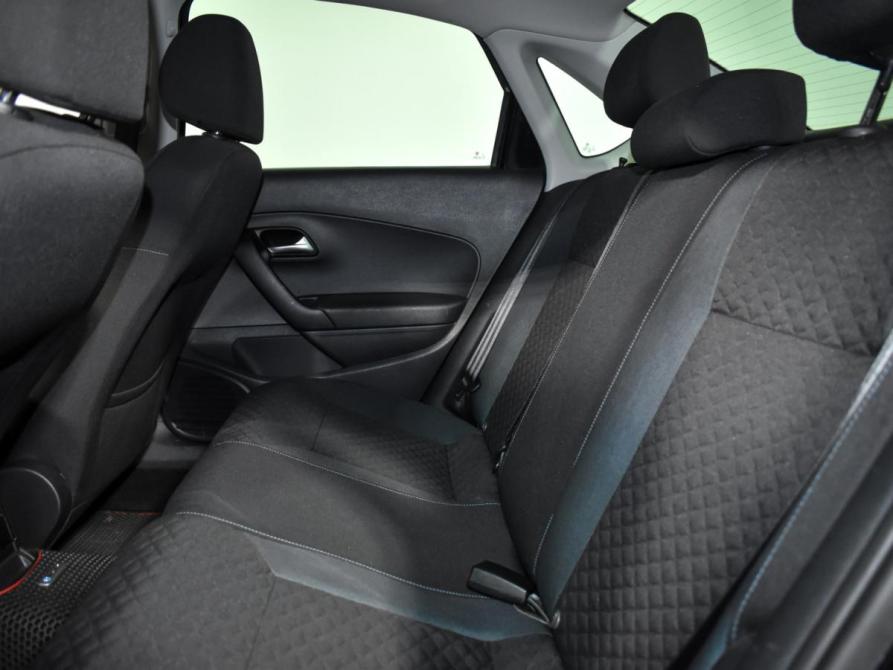 Volkswagen Polo V Рестайлинг Санкт-Петербург  - изображение 13