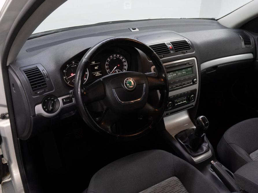 Skoda Octavia II (A5) Рестайлинг Тюмень  - изображение 10