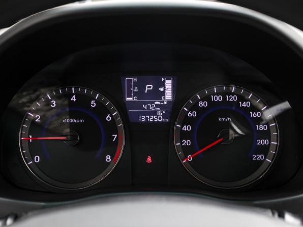 Hyundai Solaris I Рестайлинг с пробегом 2016 года, цена 1 049 000 рублей, 137247 км, седан, Автокод Объявления