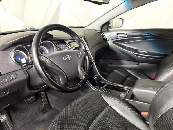 Hyundai Sonata VI (YF) с пробегом 2011 года, цена 925 000 рублей, 191115 км, седан, Автокод Объявления