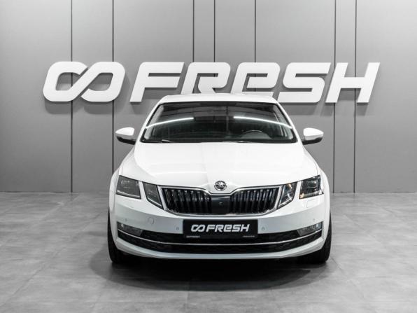 Skoda Octavia III (A7) с пробегом 2017 года, цена 1 450 000 рублей, 210222 км, лифтбек, Автокод Объявления