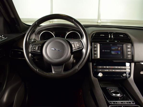 Jaguar F-Pace I с пробегом 2017 года, цена 2 599 999 рублей, 69592 км, внедорожник, Автокод Объявления