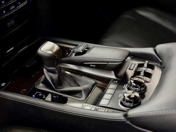 Lexus LX III Рестайлинг 2 с пробегом 2019 года, цена 10 700 000 рублей, 97203 км, внедорожник, Автокод Объявления