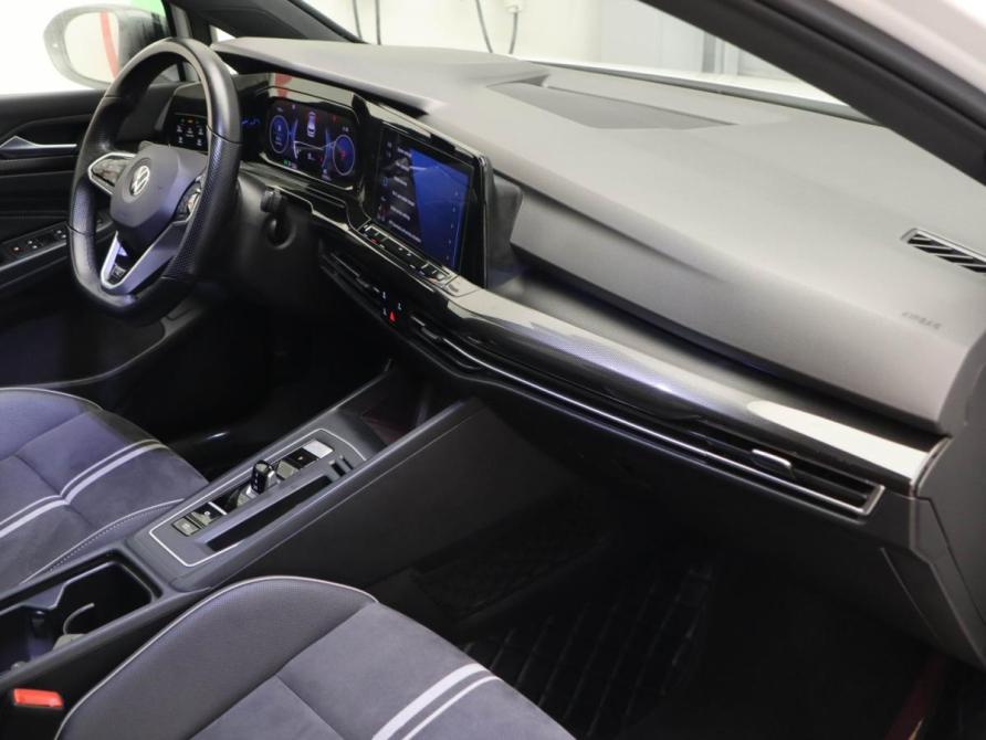 Volkswagen Golf VIII Москва  - изображение 23