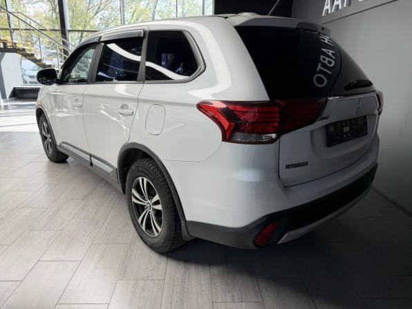 Mitsubishi Outlander III Рестайлинг 2 с пробегом 2016 года, цена 1 755 000 рублей, 132663 км, внедорожник, Автокод Объявления