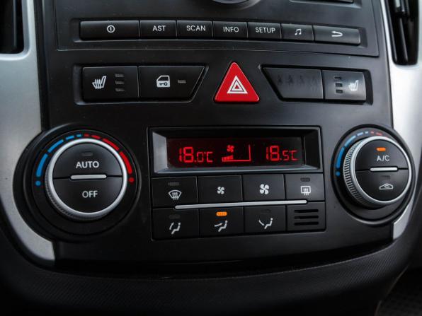 Kia Ceed I Рестайлинг с пробегом 2011 года, цена 770 000 рублей, 241036 км, хэтчбек, Автокод Объявления