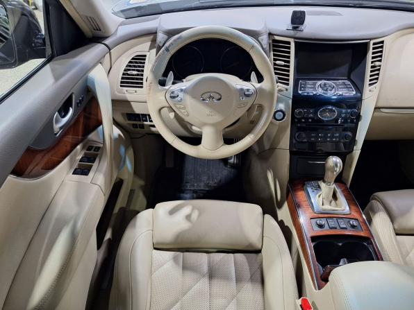 Infiniti FX II (S51) с пробегом 2011 года, цена 1 675 000 рублей, 181324 км, внедорожник, Автокод Объявления