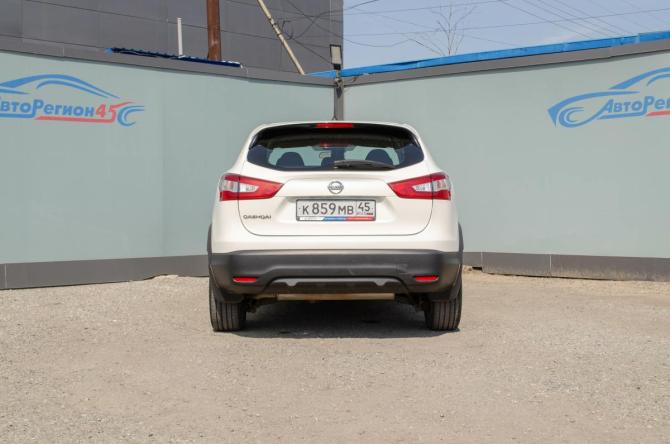 Nissan Qashqai II с пробегом 2016 года, цена 1 565 000 рублей, 153000 км, внедорожник, Автокод Объявления