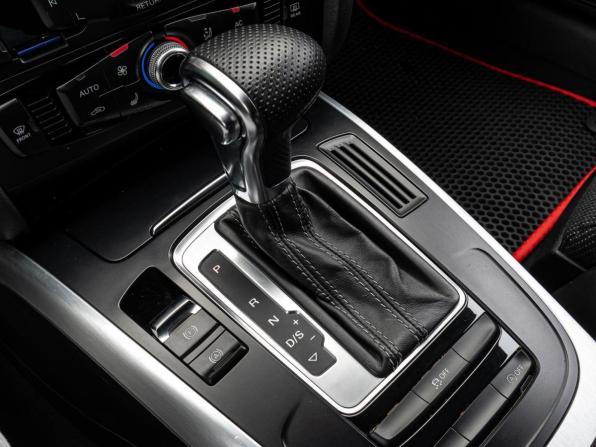 Audi A4 IV (B8) Рестайлинг с пробегом 2012 года, цена 1 280 000 рублей, 247870 км, седан, Автокод Объявления