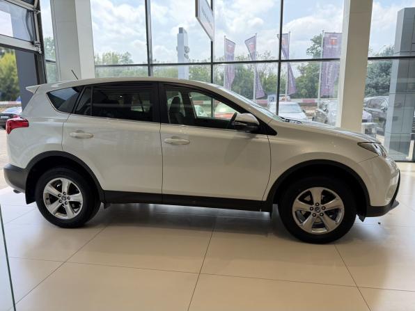 Toyota RAV4 IV (XA40) с пробегом 2015 года, цена 1 990 000 рублей, 43437 км, внедорожник, Автокод Объявления