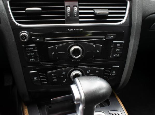 Audi A4 IV (B8) Рестайлинг с пробегом 2015 года, цена 1 298 000 рублей, 181965 км, седан, Автокод Объявления