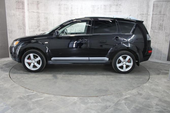 Mitsubishi Outlander II с пробегом 2008 года, цена 825 000 рублей, 250875 км, внедорожник, Автокод Объявления