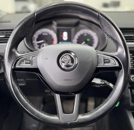 Skoda Octavia III (A7) Рестайлинг с пробегом 2018 года, цена 1 749 000 рублей, 190000 км, лифтбек, Автокод Объявления