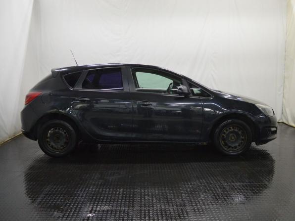 Opel Astra J Рестайлинг с пробегом 2013 года, цена 590 000 рублей, 184491 км, хэтчбек, Автокод Объявления