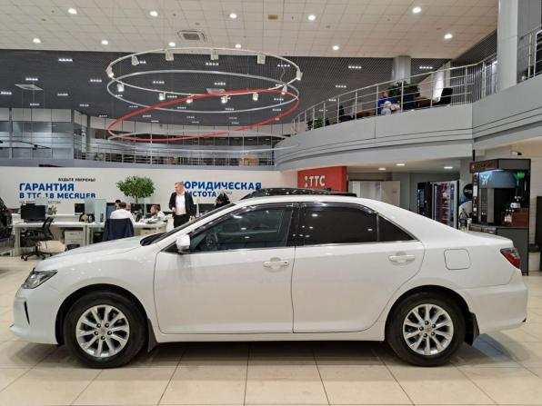 Toyota Camry VII (XV50) Рестайлинг с пробегом 2015 года, цена 1 550 000 рублей, 249108 км, седан, Автокод Объявления
