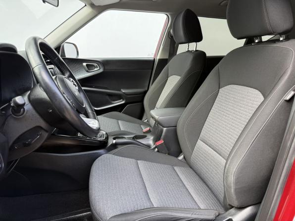Kia Soul III Рестайлинг с пробегом 2022 года, цена 2 050 000 рублей, 32425 км, хэтчбек, Автокод Объявления