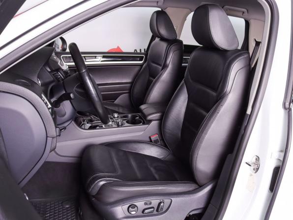 Volkswagen Touareg II с пробегом 2013 года, цена 1 920 000 рублей, 183000 км, внедорожник, Автокод Объявления