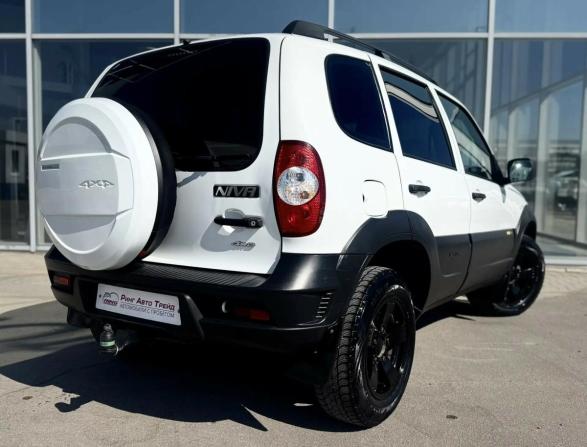 Chevrolet Niva I Рестайлинг с пробегом 2016 года, цена 650 000 рублей, 125000 км, внедорожник, Автокод Объявления
