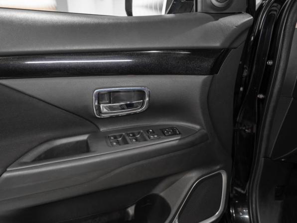 Mitsubishi Outlander III Рестайлинг 3 с пробегом 2020 года, цена 2 445 000 рублей, 85362 км, внедорожник, Автокод Объявления