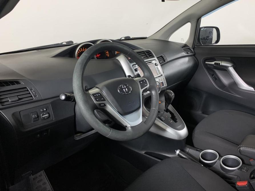 Toyota Verso I Москва  - изображение 11