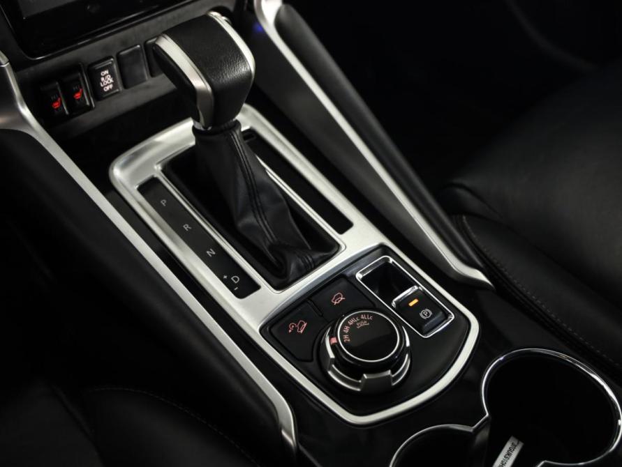 Mitsubishi Pajero Sport III Санкт-Петербург  - изображение 19