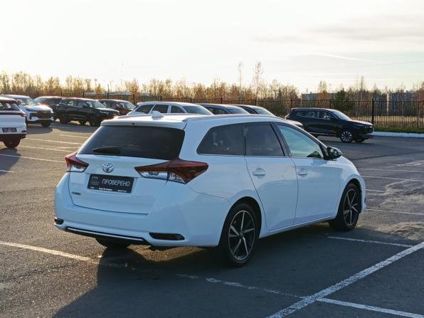 Toyota Auris II Рестайлинг с пробегом 2018 года, цена 1 385 000 рублей, 125522 км, универсал, Автокод Объявления