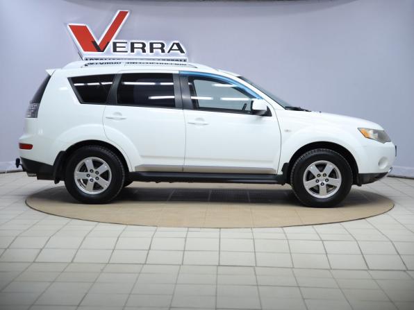 Mitsubishi Outlander II с пробегом 2008 года, цена 840 000 рублей, 267993 км, внедорожник, Автокод Объявления
