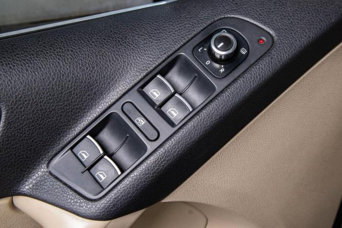 Volkswagen Tiguan I Рестайлинг с пробегом 2015 года, цена 1 299 000 рублей, 116454 км, внедорожник, Автокод Объявления