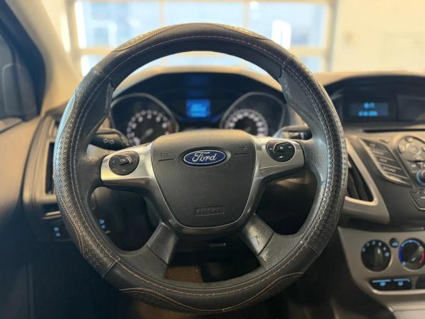 Ford Focus III с пробегом 2013 года, цена 760 000 рублей, 171511 км, седан, Автокод Объявления