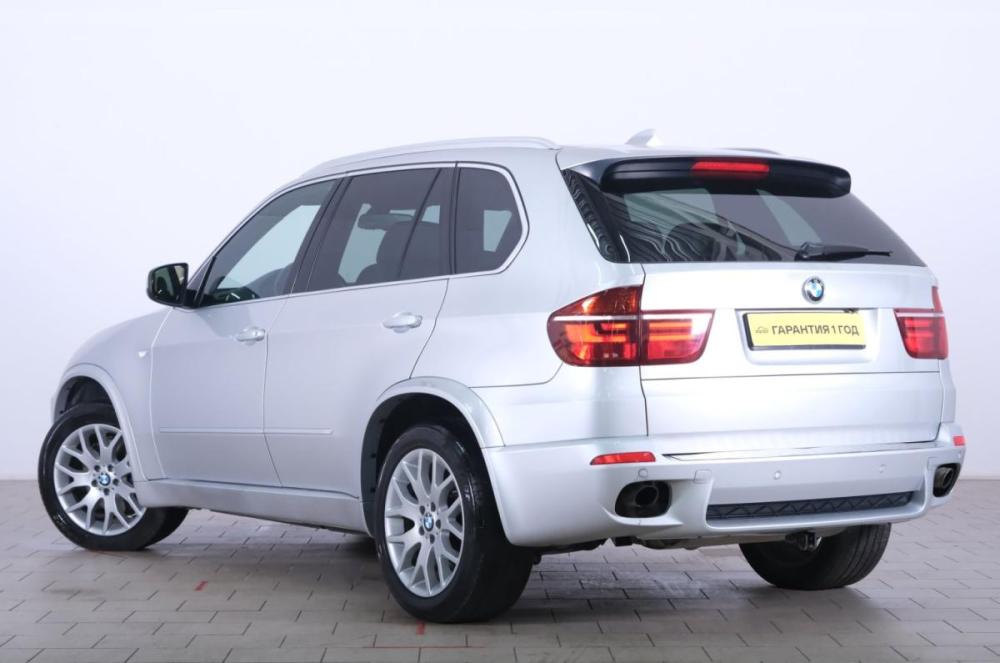 BMW X5 II (E70) Омск  - изображение 5